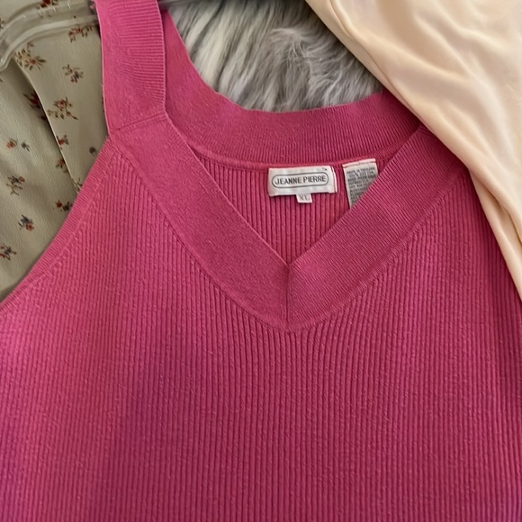 Bundle of Four Great Ladies Tunic Tops - Picture 2 of 5